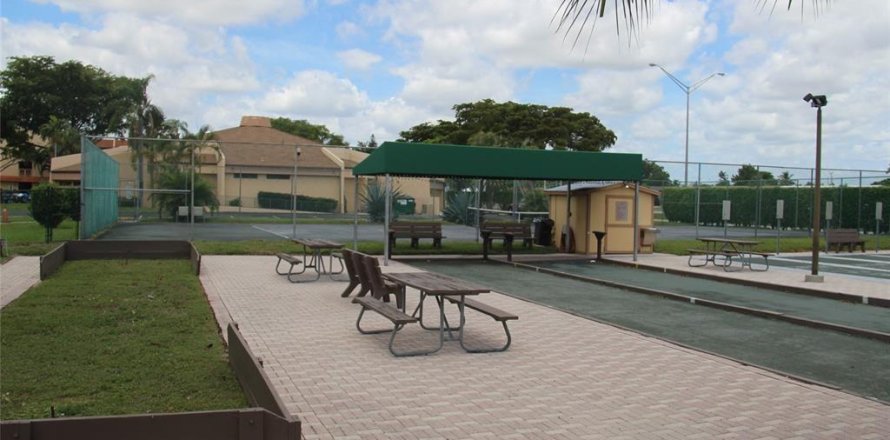Condominio en Margate, Florida, 1 dormitorio № 927786