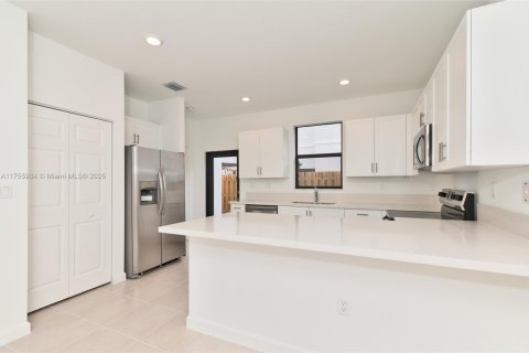 Adosado en venta en Fort Lauderdale, Florida, 3 dormitorios, 123.37 m2 № 1700213 - foto 11