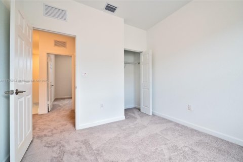 Adosado en venta en Fort Lauderdale, Florida, 3 dormitorios, 123.37 m2 № 1700213 - foto 22