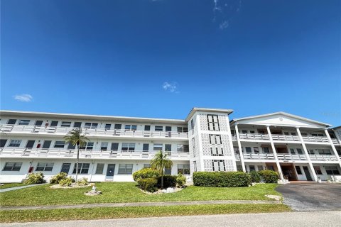Condominio en venta en Saint Petersburg, Florida, 1 dormitorio, 58.06 m2 № 1626747 - foto 3