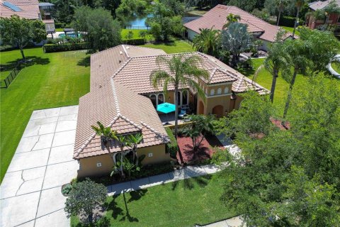 House in Land O' Lakes, Florida 4 bedrooms, 239.04 sq.m. № 1818841 - photo 30