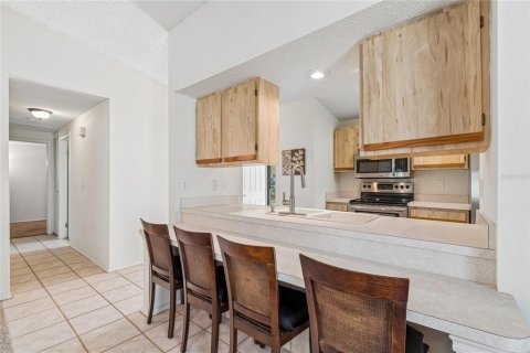 House in New Port Richey, Florida 3 bedrooms, 104.05 sq.m. № 2167374 - photo 5