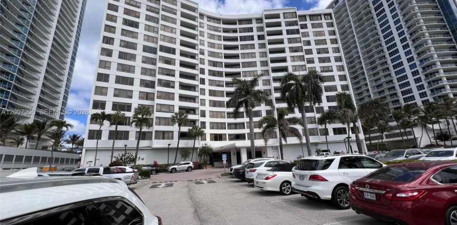 Condo à Hollywood, Floride, 1 chambre  № 2071384