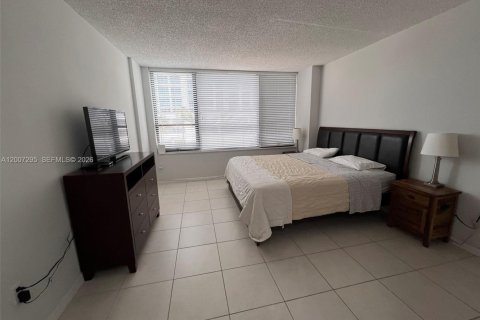 Copropriété à louer à Hollywood, Floride: 1 chambre, 73.39 m2 № 2071384 - photo 5
