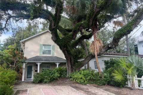 Casa en Miami, Florida 3 dormitorios, 126.35 m2 № 2382372