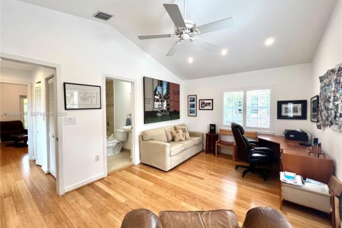 Casa en venta en Miami, Florida, 3 dormitorios, 126.35 m2 № 2382372 - foto 14