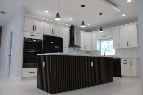 Villa ou maison à vendre à Ocala, Floride: 3 chambres, 167.22 m2 № 2284073 - photo 24