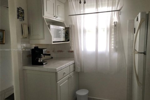 Condominio en venta en Lauderdale Lakes, Florida, 1 dormitorio, 63.55 m2 № 1943091 - foto 4