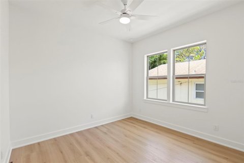 House in Saint Petersburg, Florida 4 bedrooms, 162.11 sq.m. № 2258307 - photo 26