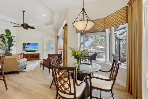 Villa ou maison à vendre à Sarasota, Floride: 4 chambres, 352.94 m2 № 2148088 - photo 14