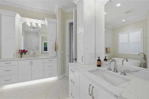 Villa ou maison à vendre à Sarasota, Floride: 4 chambres, 352.94 m2 № 2148088 - photo 22