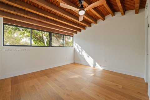 Townhouse in Miami, Florida 2 bedrooms, 128.21 sq.m. № 2005082 - photo 17