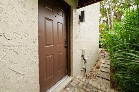 Townhouse in Miami, Florida 2 bedrooms, 128.21 sq.m. № 2005082 - photo 3