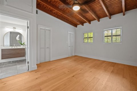 Townhouse in Miami, Florida 2 bedrooms, 128.21 sq.m. № 2005082 - photo 14