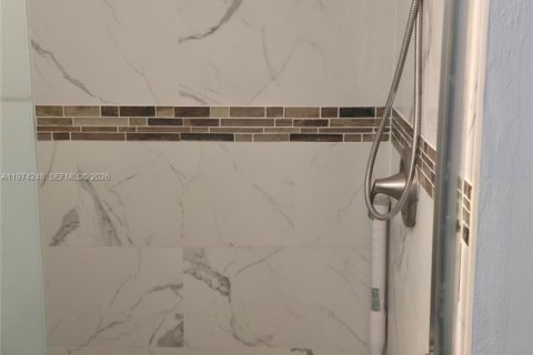 Touwnhouse à vendre à Boynton Beach, Floride: 3 chambres, 148.27 m2 № 2036583 - photo 10