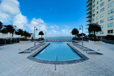 Condo in Miami, Florida, 2 bedrooms  № 1977254 - photo 25