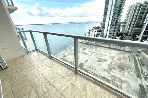 Condo in Miami, Florida, 2 bedrooms  № 1977254 - photo 6