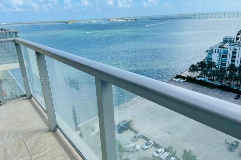 Condo in Miami, Florida, 2 bedrooms  № 1977254 - photo 7