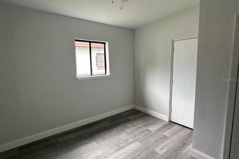 Villa ou maison à vendre à Orlando, Floride: 4 chambres, 94.3 m2 № 2130397 - photo 4