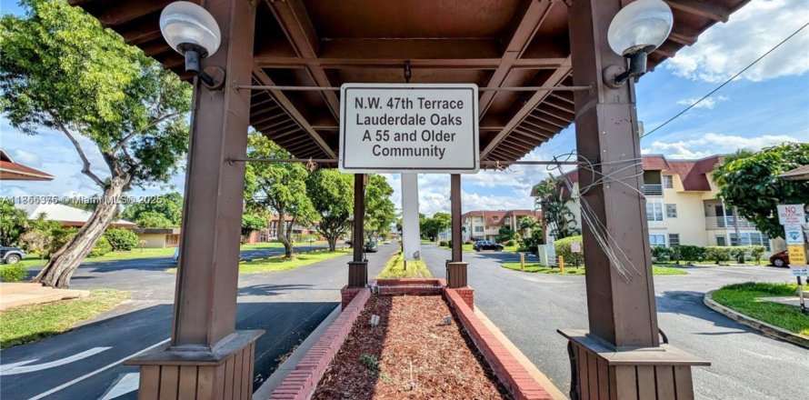 Condominio en Lauderdale Lakes, Florida, 1 dormitorio  № 1889526