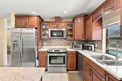 Villa ou maison à vendre à Orlando, Floride: 4 chambres, 211.82 m2 № 2398599 - photo 23