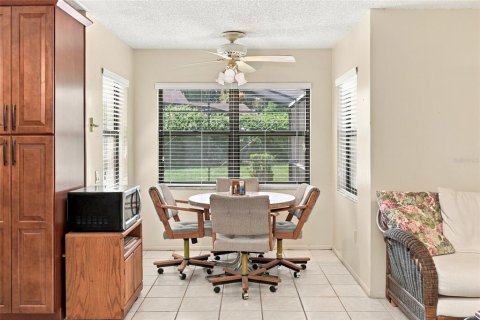 Villa ou maison à vendre à Orlando, Floride: 4 chambres, 211.82 m2 № 2398599 - photo 21