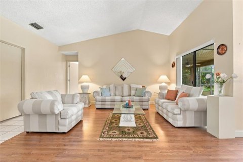 Villa ou maison à vendre à Orlando, Floride: 4 chambres, 211.82 m2 № 2398599 - photo 8