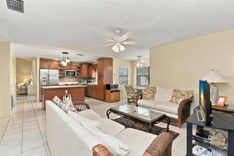 Villa ou maison à vendre à Orlando, Floride: 4 chambres, 211.82 m2 № 2398599 - photo 25