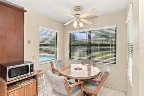 Villa ou maison à vendre à Orlando, Floride: 4 chambres, 211.82 m2 № 2398599 - photo 22