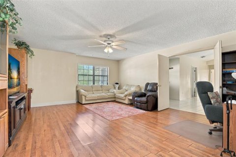 Villa ou maison à vendre à Orlando, Floride: 4 chambres, 211.82 m2 № 2398599 - photo 26