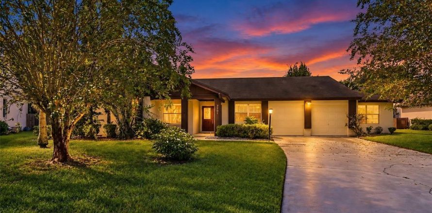 Villa ou maison à Orlando, Floride 4 chambres, 211.82 m2 № 2398599