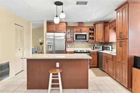 Villa ou maison à vendre à Orlando, Floride: 4 chambres, 211.82 m2 № 2398599 - photo 19