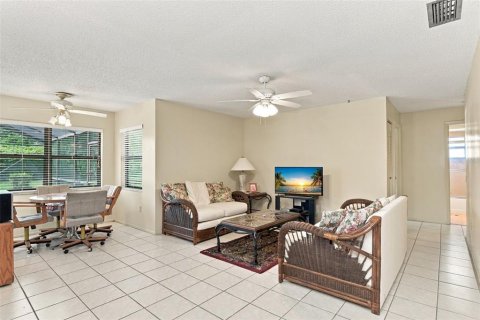 Villa ou maison à vendre à Orlando, Floride: 4 chambres, 211.82 m2 № 2398599 - photo 24