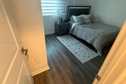 Снять в аренду кондоминиум в Хомстед, Флорида 1 спальня, 167.13м2, № 1979400 - фото 4