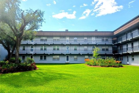 Copropriété à louer à Winter Haven, Floride: 2 chambres, 95.69 m2 № 2147822 - photo 2