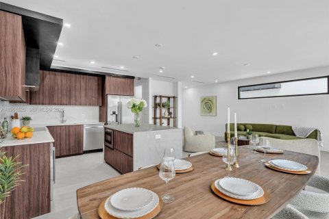 Touwnhouse à vendre à Dania Beach, Floride: 3 chambres, 193.42 m2 № 2028022 - photo 18