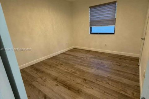 House in Doral, Florida 4 bedrooms, 324.69 sq.m. № 2030978 - photo 27