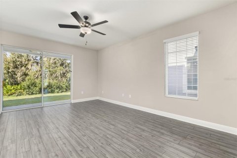 Casa en venta en Kissimmee, Florida, 6 dormitorios, 252.14 m2 № 1915028 - foto 3