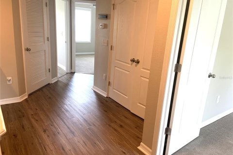 Townhouse in Sarasota, Florida 3 bedrooms, 145.67 sq.m. № 2167073 - photo 20
