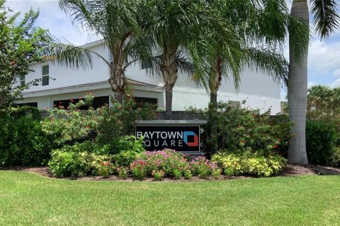 Townhouse in Sarasota, Florida 3 bedrooms, 145.67 sq.m. № 2167073 - photo 3