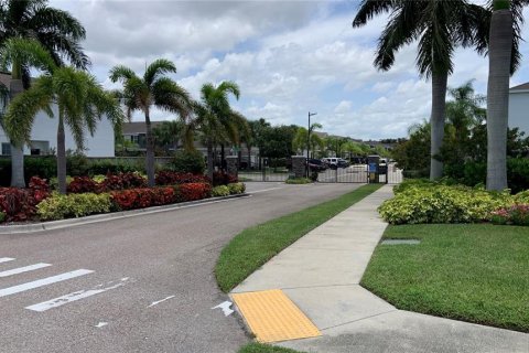 Townhouse in Sarasota, Florida 3 bedrooms, 145.67 sq.m. № 2167073 - photo 24