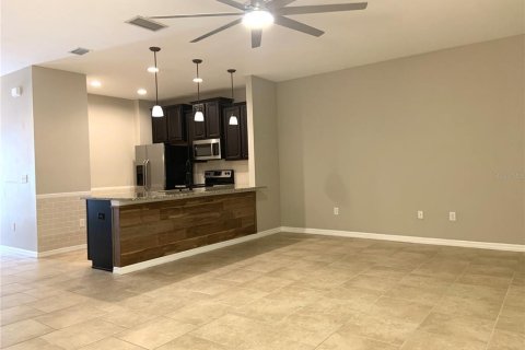 Townhouse in Sarasota, Florida 3 bedrooms, 145.67 sq.m. № 2167073 - photo 7