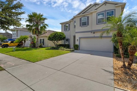 House in Groveland, Florida 4 bedrooms, 240.99 sq.m. № 1853497 - photo 3