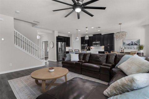 House in Groveland, Florida 4 bedrooms, 240.99 sq.m. № 1853497 - photo 9