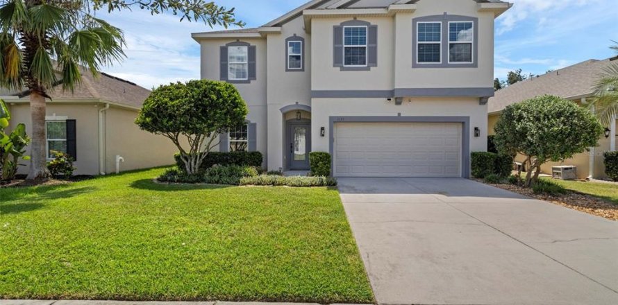 House in Groveland, Florida 4 bedrooms, 240.99 sq.m. № 1853497