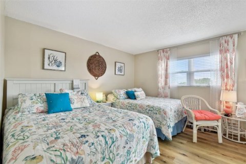 Condo in Largo, Florida, 2 bedrooms  № 1724839 - photo 24
