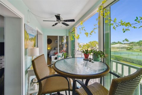 Condo in Largo, Florida, 2 bedrooms  № 1724839 - photo 16