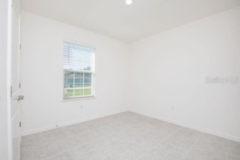 House in Edgewater, Florida 5 bedrooms, 190.64 sq.m. № 2138762 - photo 16