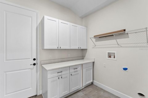 Villa ou maison à louer à Orlando, Floride: 4 chambres, 244.43 m2 № 1317656 - photo 7