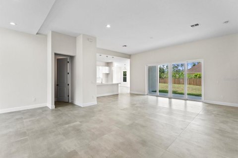 Villa ou maison à louer à Orlando, Floride: 4 chambres, 244.43 m2 № 1317656 - photo 2